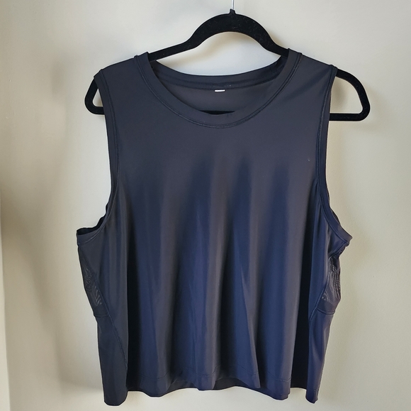 Athleta Ultimate Muscle Tank Petite Large - Picture 2 of 5